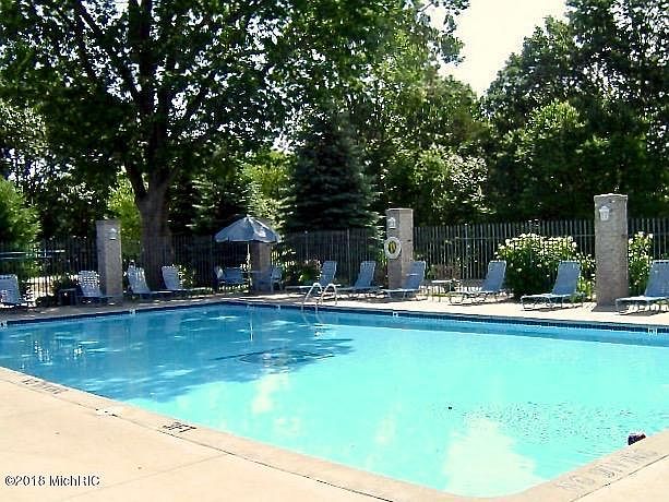 2nd image of 18372 N Ridge Ct APT 9
