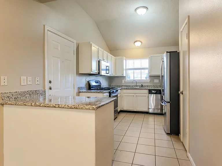 23715 Prairie Bird Dr — Photo 7