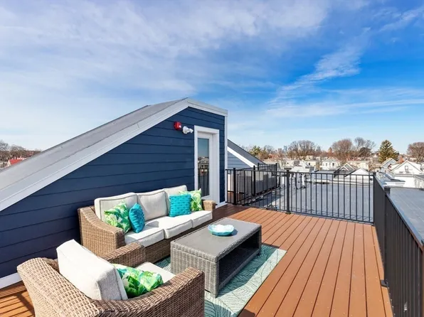 32 Pearl St #5, Dorchester, MA 02125