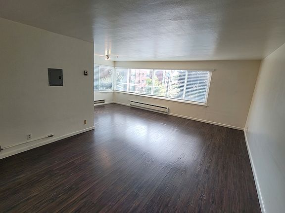 4th image of 1400 Queen Anne Ave N #202