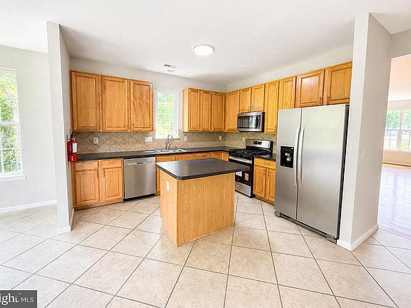 3rd image of 98 Gasko Rd