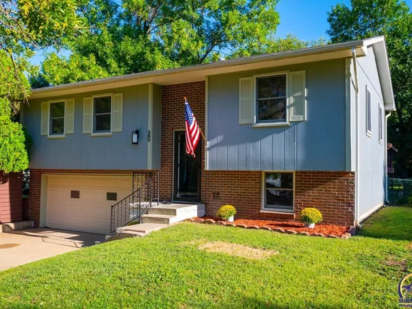 260 Safford St, Osage City, KS 66523