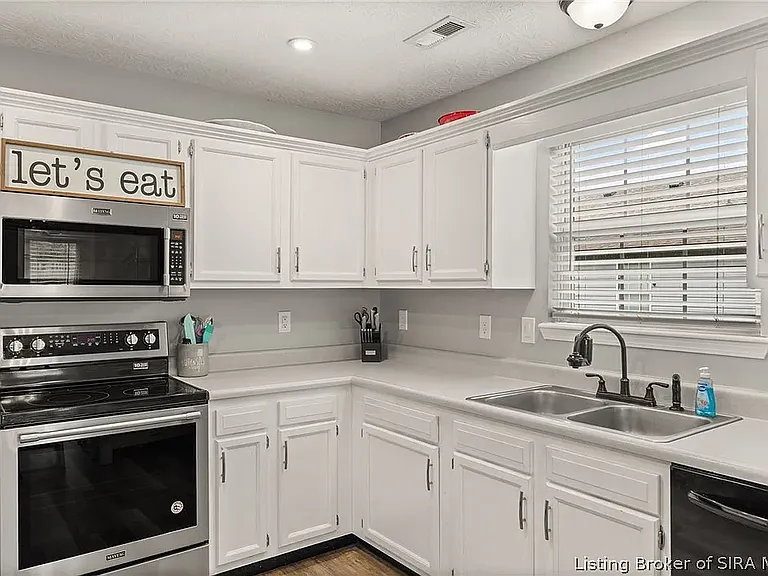 3202 Sun Dew Dr — Photo 12