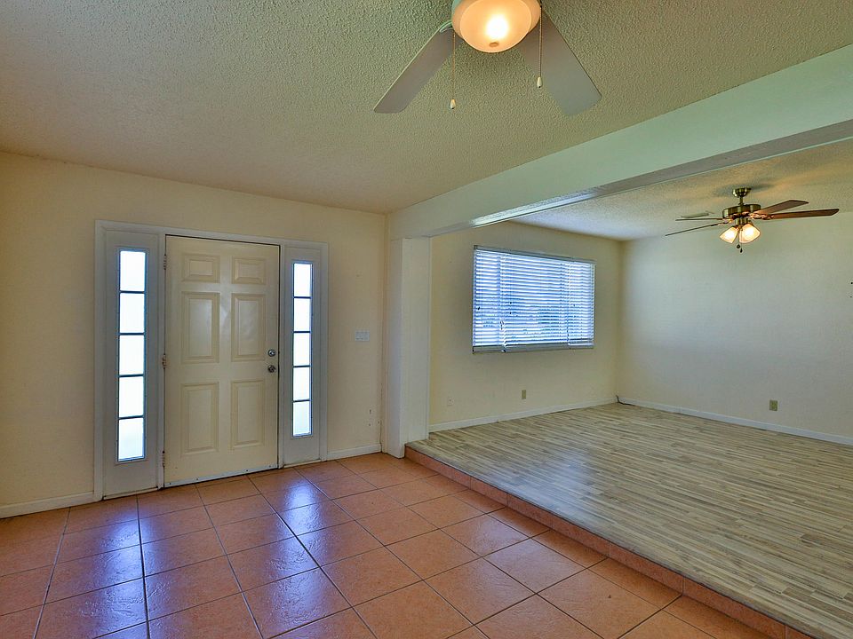 1st image of 42 Seaside Dr
