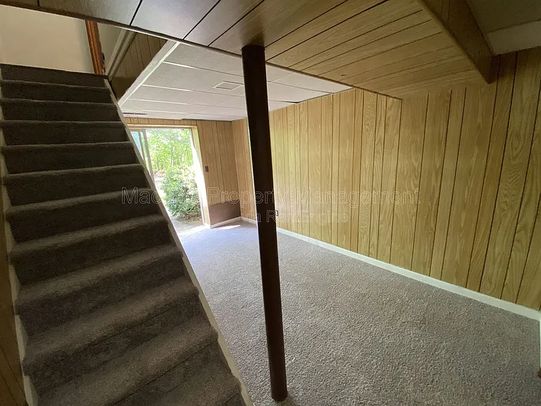 219 Bells Hill Rd — Photo 31