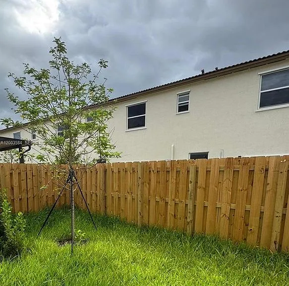 2877 SE 24th Ct — Photo 16