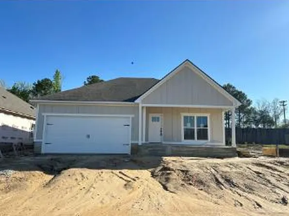 221 Turtle Cove Ln, Tifton, GA 31794