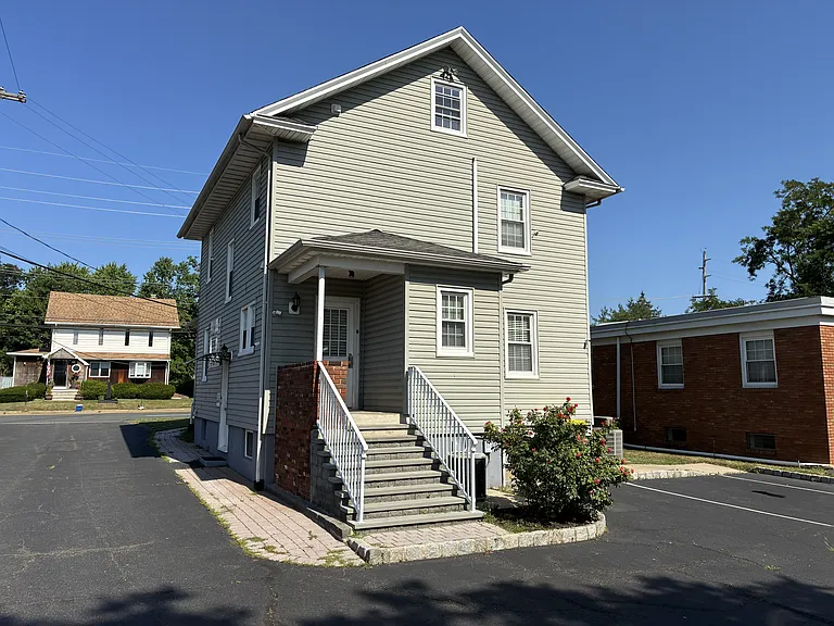 66 Finderne Ave #1 — Photo 7