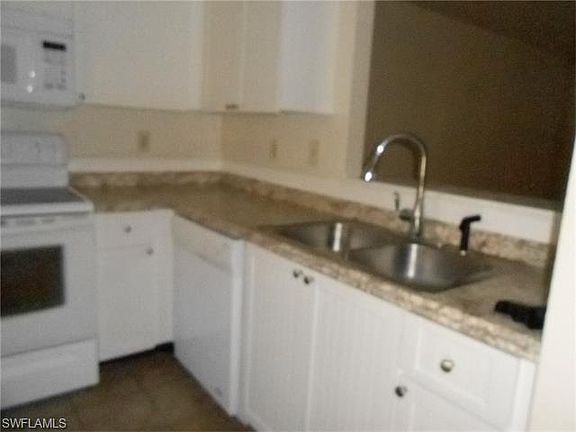 4th image of 2117 Golfside Village Dr