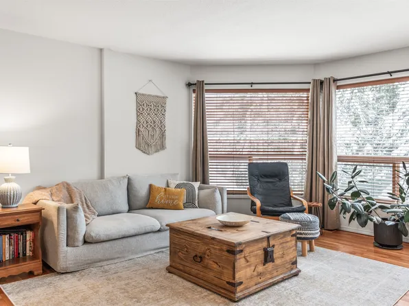 2287 Catt Ave, Lumby, BC V0E 2G5