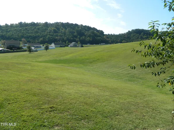 257 E Campground Rd, Kingsport, TN 37664