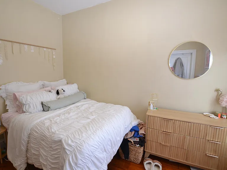 167 8th St #4 — Photo 30