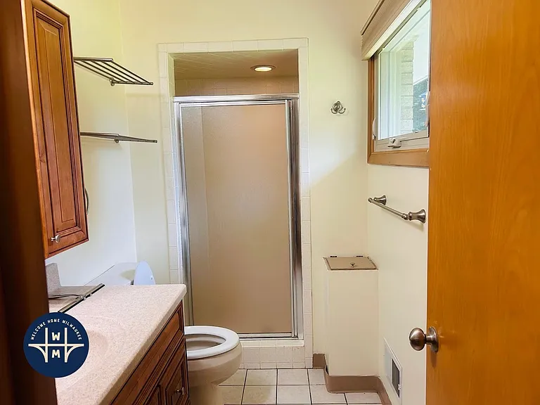 5209 83rd St — Photo 12