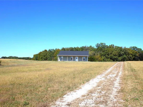 165 Private Rd #2454, Huntsville, MO 65259