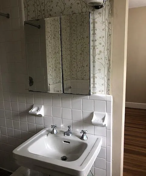 702 Redgate Ave #7 — Photo 12