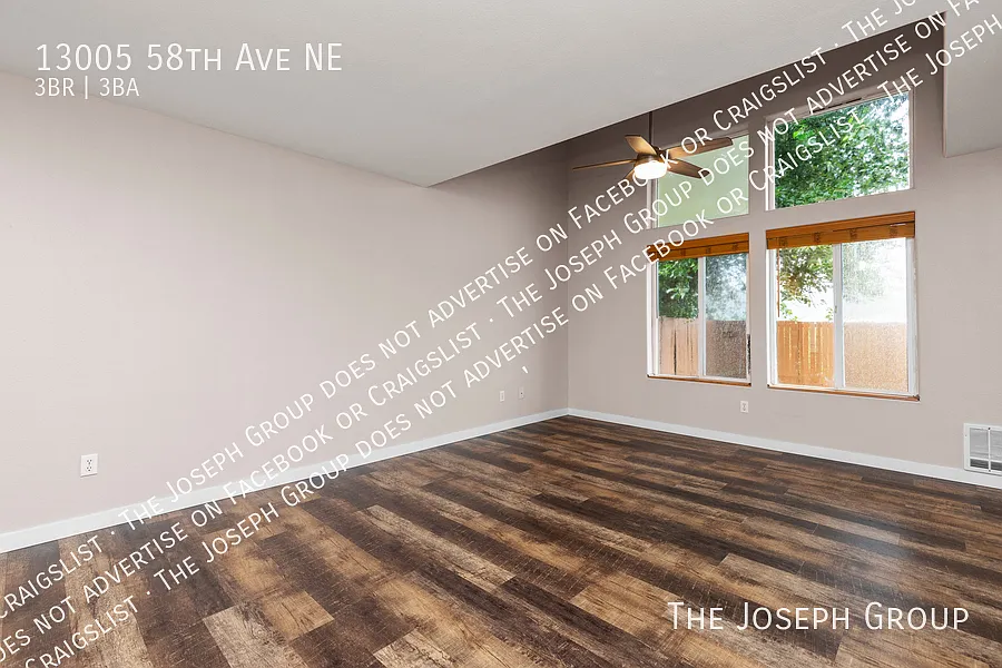 Charming 3-Bed Marysville Haven! — Photo 3