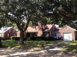 20 Moore Dr, Charleston, SC 29407