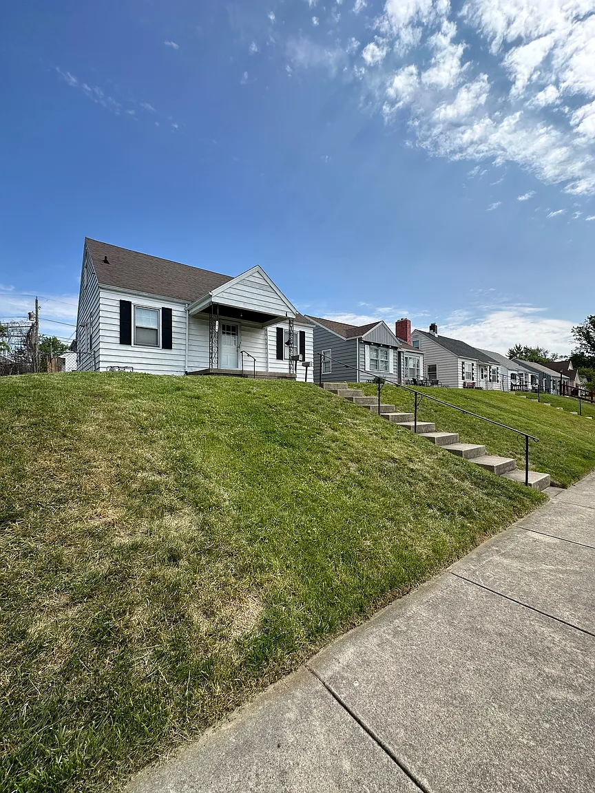 1414 Franklin St APT 1 photo 1