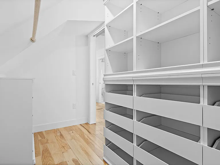 15 Spring Hill Ter — Photo 29