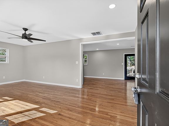 3rd image of 8628 Ale Ln