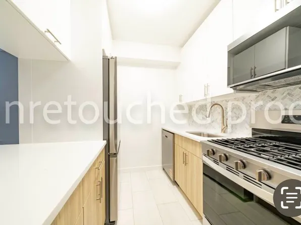 400 East 54th Street image 17 of 24