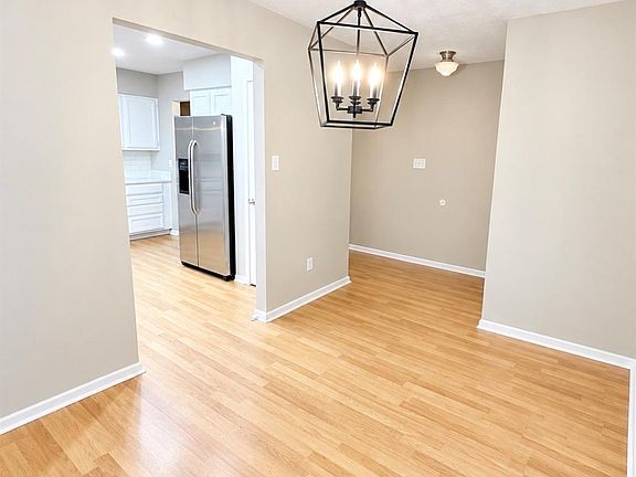 5th image of 8075 Split Pine Dr