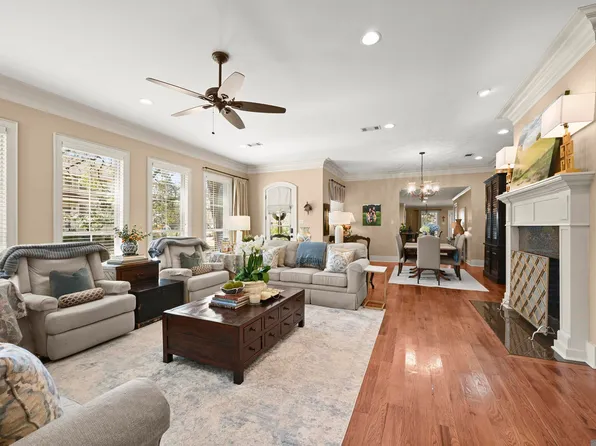 1385 Lobdell Ave, Baton Rouge, LA 70806