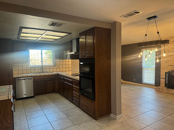 2nd image of 14502 S Chickasaw Way