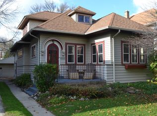 2545 N 68th St, Wauwatosa, WI 53213