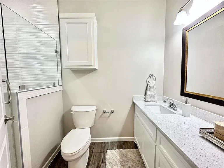 1220 Yankton St #1 — Photo 8