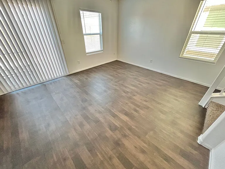 4908 Blue Marlin Ave — Photo 3