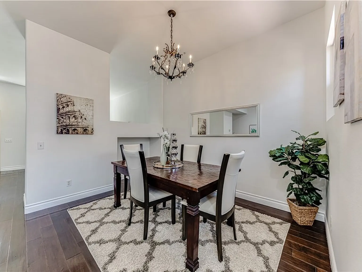 2 bed, 2.5 bath, 1528 sqft, $4,250 — Photo 3