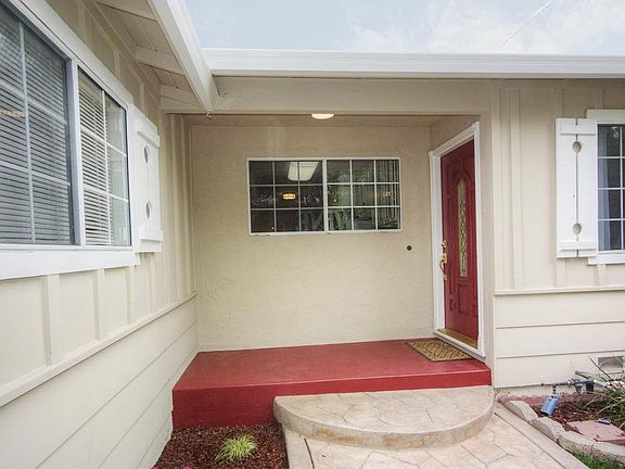 2nd image of 109 Park Hill Dr