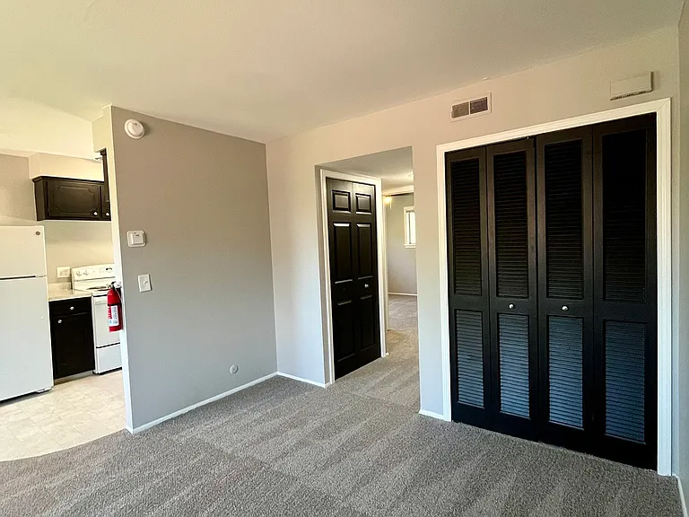 4415 Oakwood Blvd — Photo 13