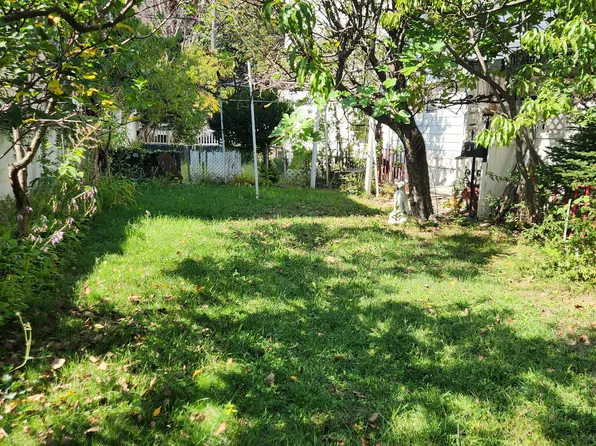 2408 East 13th Street image 8 of 23