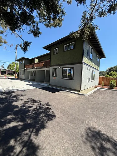 432 Capitola Road Ext #2 Photo 1