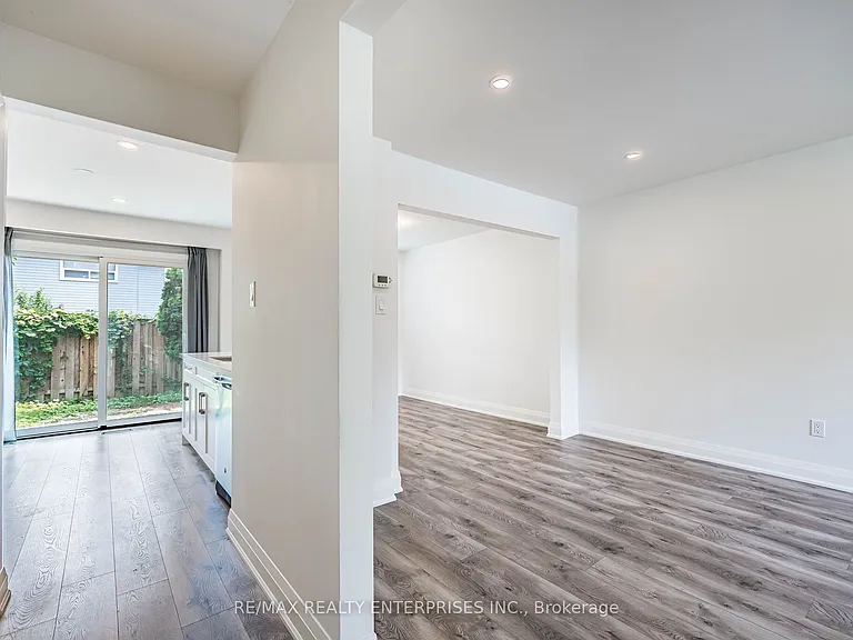 1055 Shawnmarr Rd #17 — Photo 10