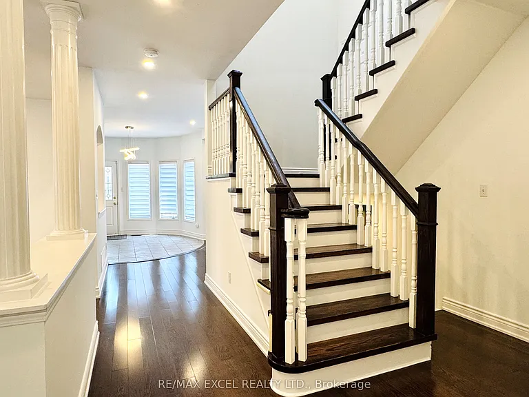 13 Brooksmill Ln — Photo 6