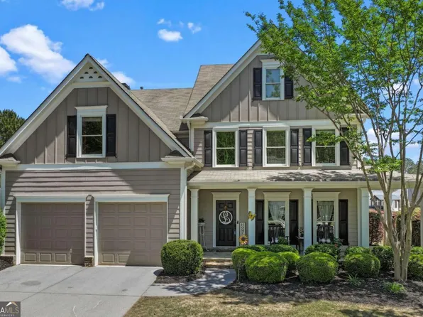 125 Fallen Oak Dr, Dallas, GA 30132