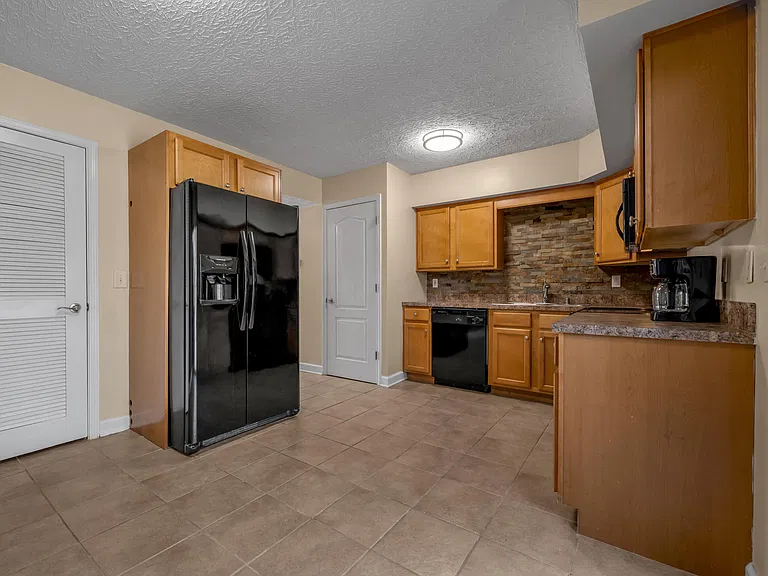 139 Regency Point Path — Photo 9