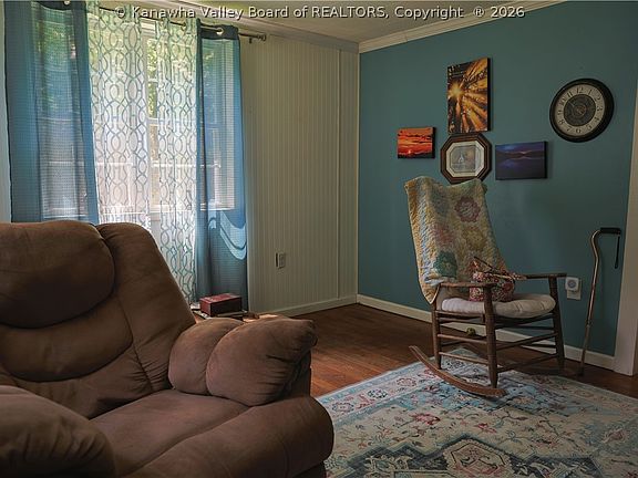 4th image of 327 Leatherwood Rd