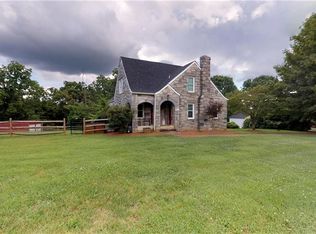 2614 Westfield Rd, Mount Airy, NC 27030
