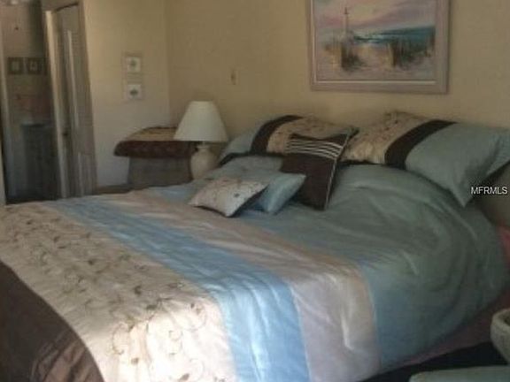 5th image of 766 Avenida Estancia #200