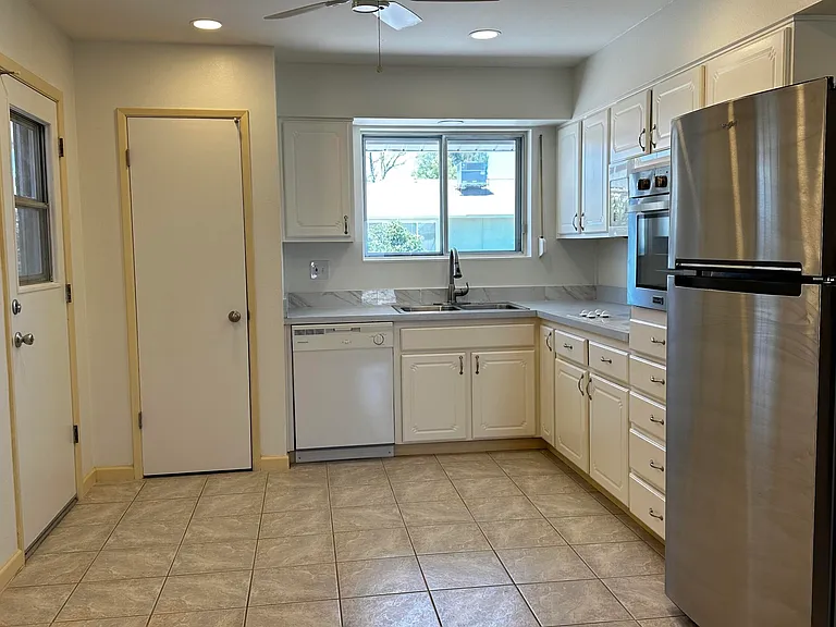 10024 W Denham Dr — Photo 8