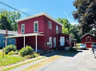 9 Castle St, Oneida, NY 13421