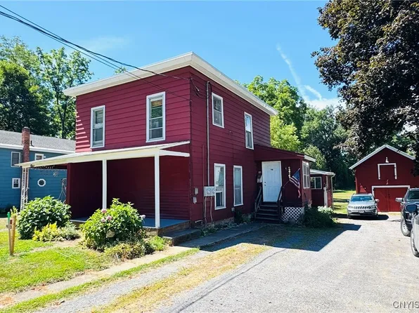 9 Castle St, Oneida, NY 13421