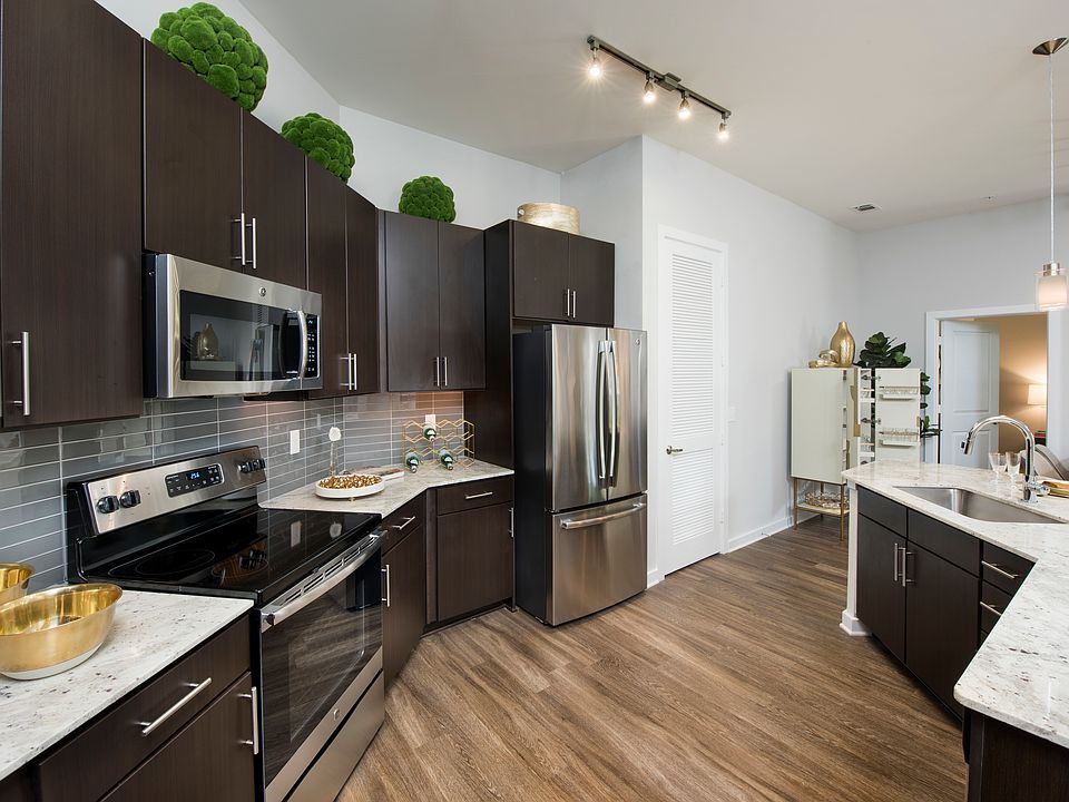 Spacious Kitchen