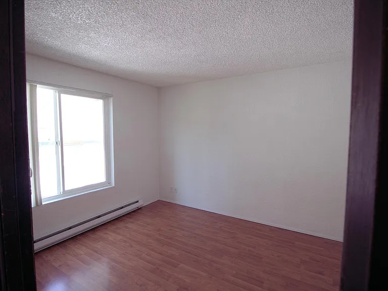 5018 11th Ave NE #A — Photo 14