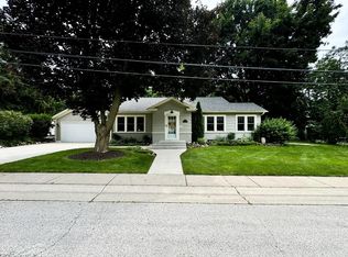 229 Fountain Ave, Waukesha, WI 53186