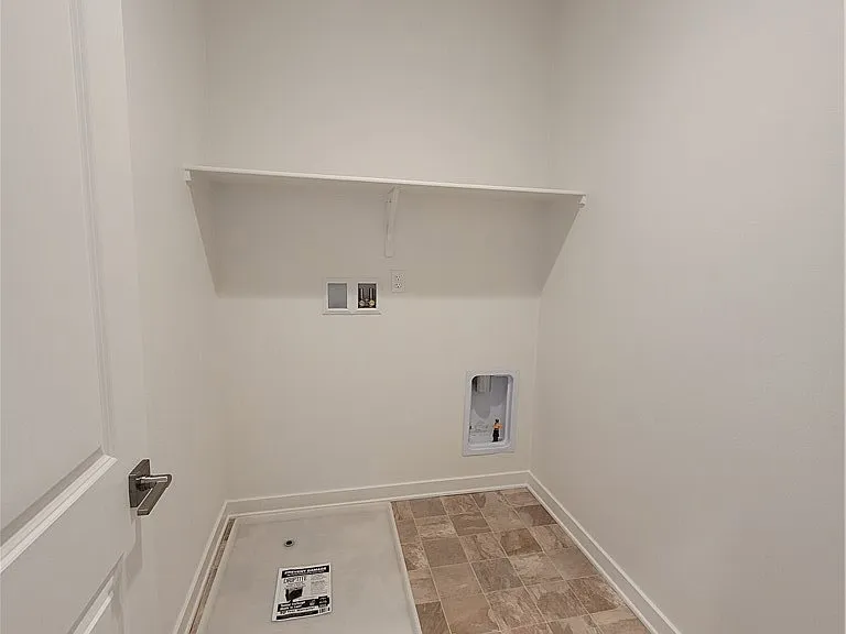 7450 Desert Holly St — Photo 7